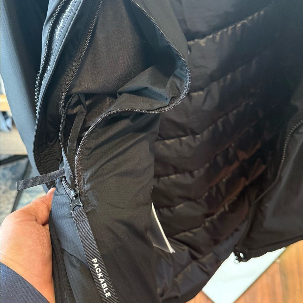 Men's CANADA GOOSE LODGE HOODED JACKET Lg - Picture 5 of 10